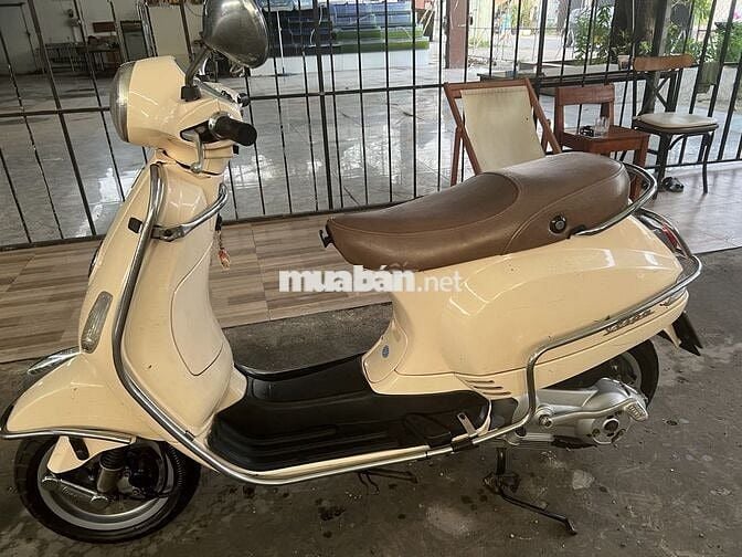 Bán XE VESPA 150cc hàng nguyên zin mới đi 21000 km