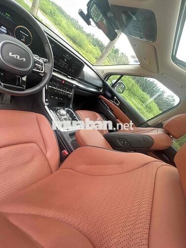 Kia Carnival 2023 Signature 2.2D - 46000 km