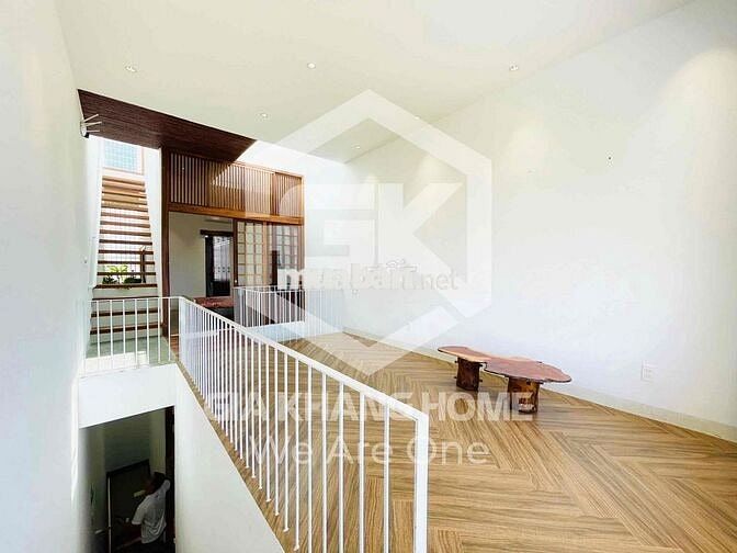 NHÀ NGUYÊN CĂN CỰC ĐẸP 3 PHÒNG NGỦ FULL NỘI THẤT LHU TĐC HÀ QUANG 2 CH