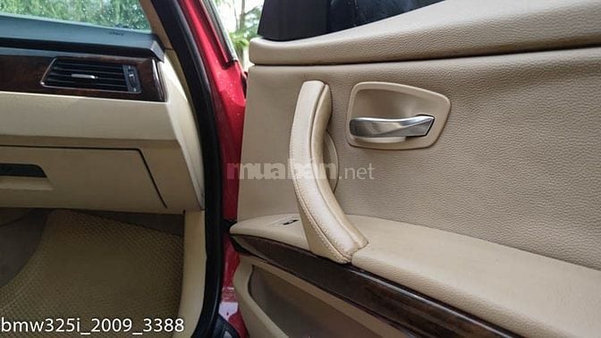 BMW 325i 2009 chuẩn 136k km xe gia đình