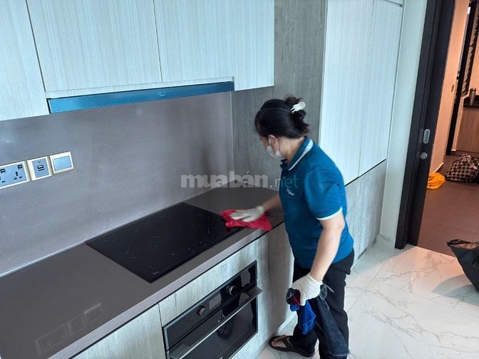NHÂN VIÊN VỆ SINH CĂN HỘ DỊCH VỤ CAO CẤP