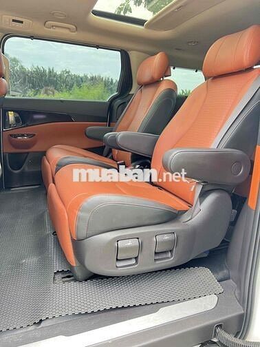 Kia Carnival 2023 Signature 2.2D - 46000 km