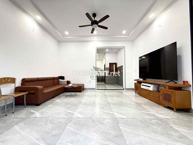 CHO THUÊ BIỆT THỰ ĐẸP MỚI 4 PHÒNG NGỦ GẦN BIỂN KHU  GIÁ 18 TRIỆU/THÁNG