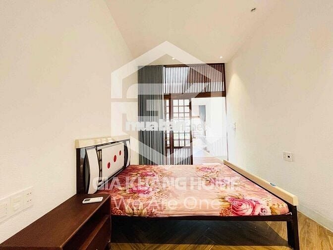 NHÀ NGUYÊN CĂN CỰC ĐẸP 3 PHÒNG NGỦ FULL NỘI THẤT LHU TĐC HÀ QUANG 2 CH