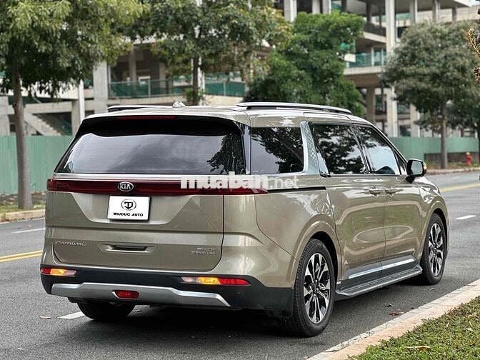 Kia Carnival 2021 2.2D Signature - 55000 km