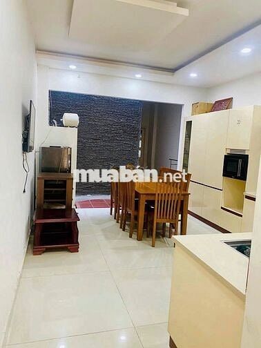 CHO THUÊ NHÀ MẶT TIỀN ĐƯỜNG BẠCH ĐẰNG, DT 4,2X20 TRỆT 3 LẦU