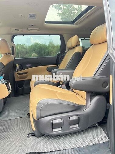 Kia Carnival 2021 2.2D Signature - 55000 km