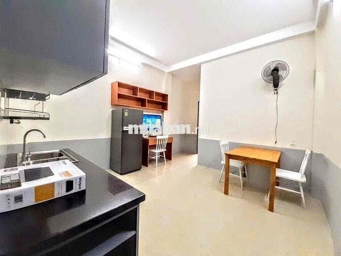 🌈Cho thuê 1 phòng ngủ ban công - máy giặt riêng ngay Nguyễn Sơn