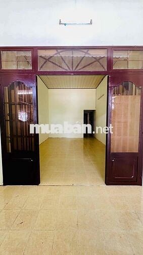 Cho thuê nhà cấp 4 rộng 80m2, mặt tiền đường lớn Cao Xuân Huy