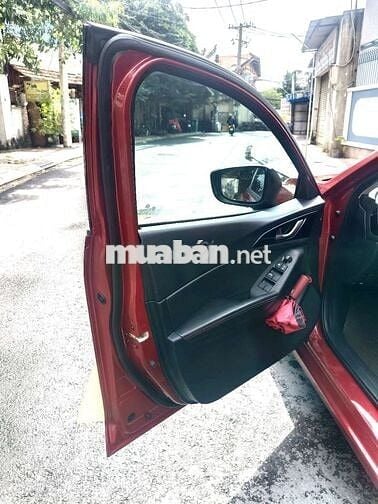Mazda 3 STD 2015 một chủ mua mới từ đầu xe cực đẹp