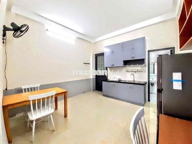 🌈Cho thuê 1 phòng ngủ ban công - máy giặt riêng ngay Nguyễn Sơn
