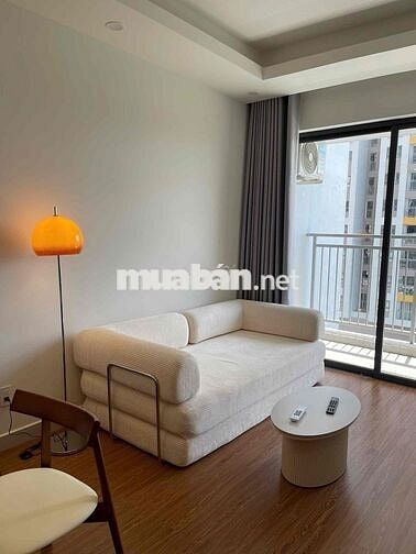 Q7 Riverside 2pn2wc full nội thất, vào ở liền