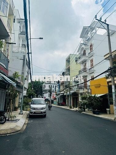 Mặt tiền kd đường rộng 14m P.Tân Thành,Q.Tân Phú dt52m2 đúc 4 tấm 7pn