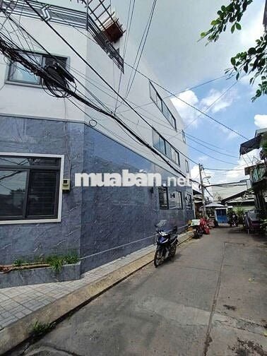 BÁN NHÀ GẦN KHU DU LỊCH ĐẦM SEN,NGAY NGÃ TƯ 4 X.Ã Q TÂN PHÚ