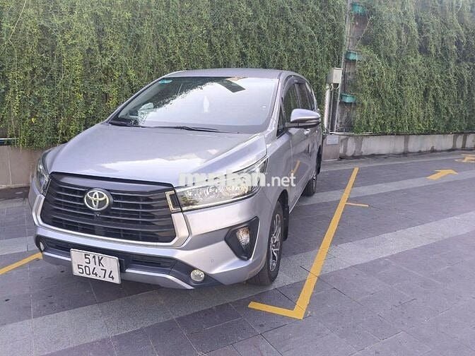 Toyota Innova 2022 E 2.0 MT - 85000 km