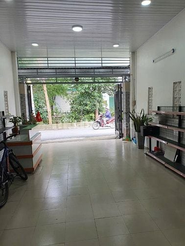 Cho thuê nhà nguyên căn Full nt, có mặt tiền làm kinh doanh, Văn phòng