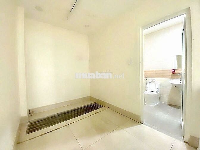 Cho Thuê Mặt Bằng Đường Bình Thới, Quận 11 ( 4x20m + MB Rộng )