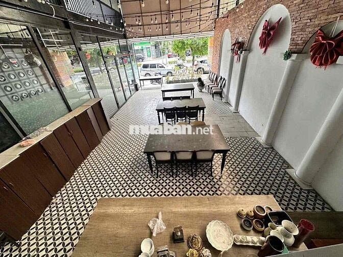 ❤️CHO THUÊ NHÀ 3 TẦNG MT ĐƯỜNG 2/9 , DT:300m2, NGANG :12M VỊ TRÍ ĐẸP