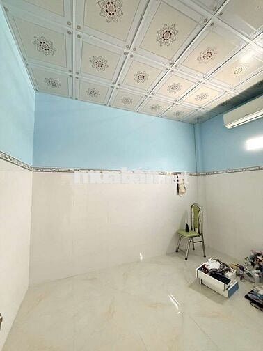 Bán nhà lầu đúc chính chủ , nhà kiêng cố mới xây 2 năm