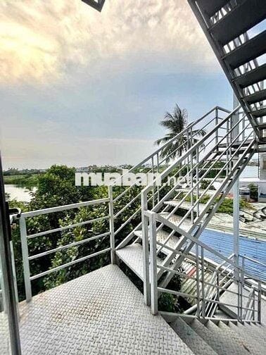 Nhà 6 tầng 130m2 đất Mặt tiền đường, giáp KCN Tràng Duệ 9,3 tỷ