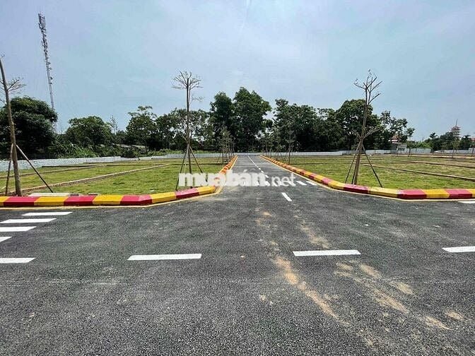 Chỉ nhỉnh 3 tỷ sở hữu ngay siêu phẩm đất đẹp Sơn Tây - Giá ***!!!