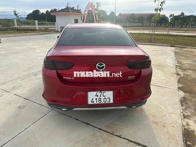 Mazda 3 2022 1.5L Premium - 45000 km