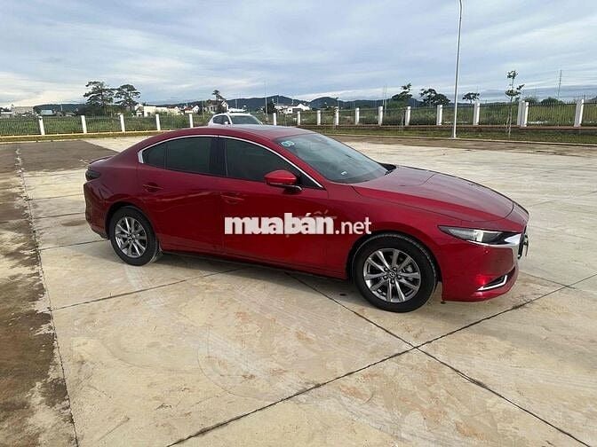 Mazda 3 2022 1.5L Premium - 45000 km