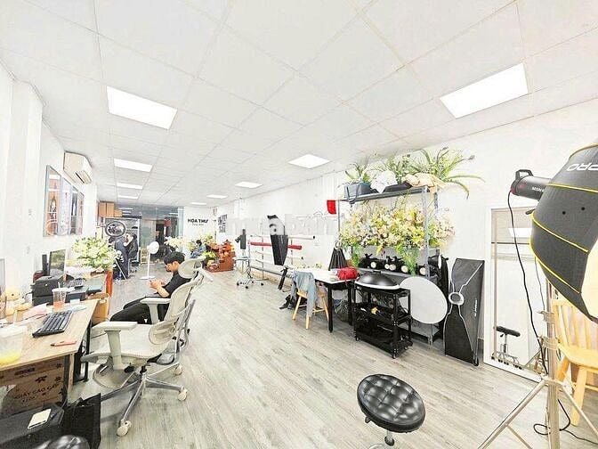 🏡 CHO THUÊ NHÀ MT NGUYỄN VĂN VĨNH_P4_6x23m_HẦM 4 LẦU, THANG MÁY