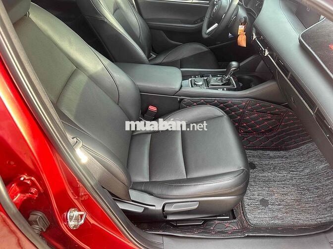 Mazda 3 2022 1.5L Premium - 45000 km