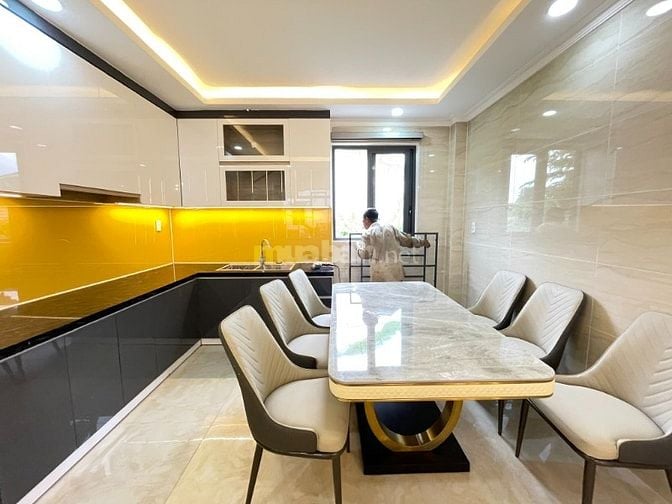 Chính chủ bán gấp nhà 1 trệt 3 lầu Trần Đại Nghĩa giá 550 triệu - SHR