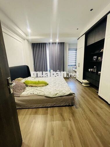 Bán nhà phố Trạm- phường Long Biên 47m, 13.8 tỷ, gần Aeon Long Biên