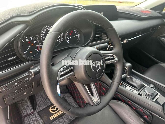 Mazda 3 2022 1.5L Premium - 45000 km