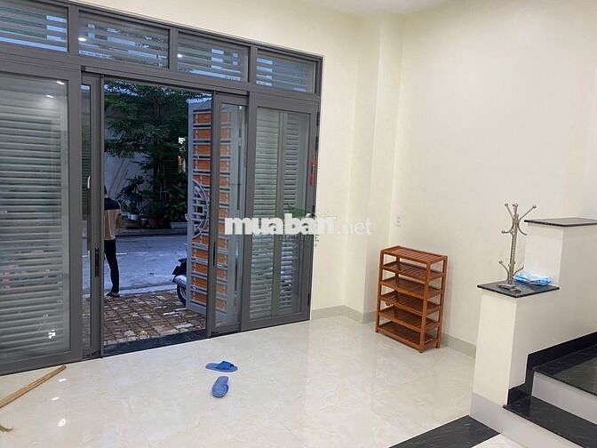 CHO THUÊ NHÀ 4 PHÒNG NGỦ FULL NỘI THẤT KHU ĐÔ THỊ PHÍA BẮC NHA TRANG