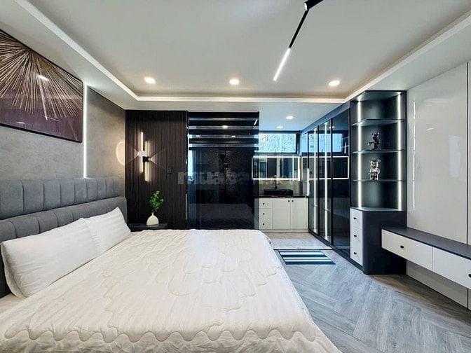 BÁN NHÀ GIÁ NGỘP NGAY NGUYỄN KIỆM, P9, PHÚ NHUẬN 72m2 GIÁ CHỈ 4TỶ250TR