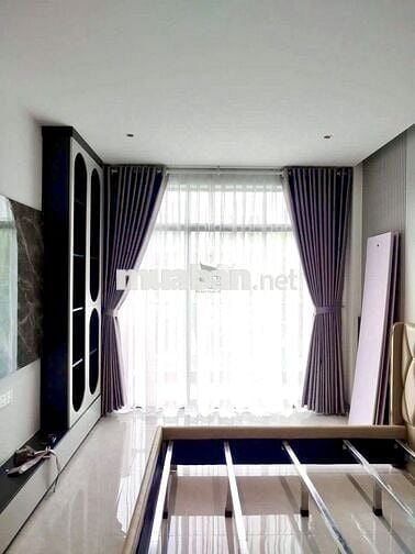 CHO THUÊ NHÀ 3 PHÒNG NGỦ FULL NỘI THẤT KĐT MỸ GIA GÓI 8 GIÁ 30 TRIỆU