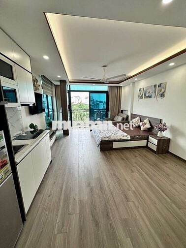 STUDIO RỘNG RÃI NỘI THẤT ĐẦY ĐỦ BAN CÔNG THOÁNG THỤY KHUÊ NGAY HỒ TÂY