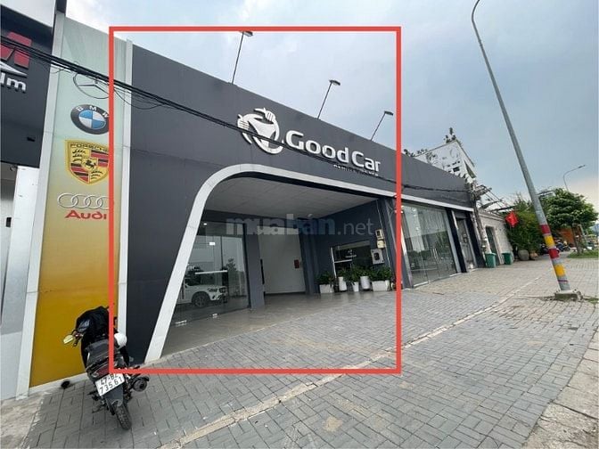 Nhà mt Nguyễn Văn Linh, Q7, sát NTT.Dt 10m×30m,2 lầu,hd thuê 50tr,33ty