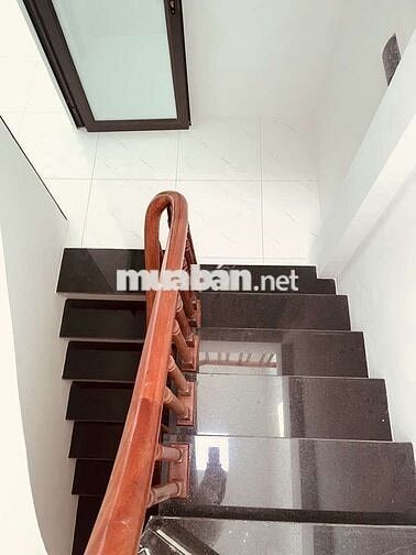 Bán nhà Liên Mạc, 30m² , ôtô đỗ cổng, nhà mới koong 5.1 tỷ