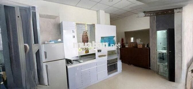 Cho thuê nhà mặt tiền đường Giải Phóng, dt 6x20 trệt 4 lầu