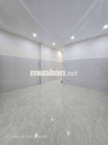 Cho thuê nhà 3 tầng mặt tiền Đặng Dung gần chợ Hòa Khánh