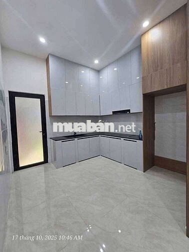 Cho thuê nhà 3 tầng mặt tiền Đặng Dung gần chợ Hòa Khánh