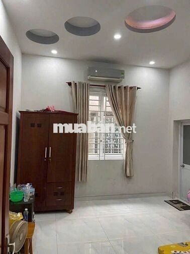 Nhà vị trí đẹp 1/Trịnh Thị Miếng( 8x20) ,SHR, giá chỉ 1tỉ180tr