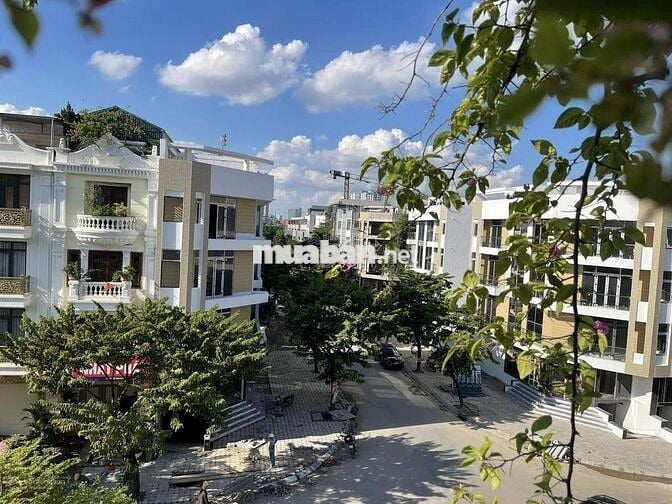 Chính chủ Liền kề Thanh Hà view trường học 100m2 hơn 11tỷ