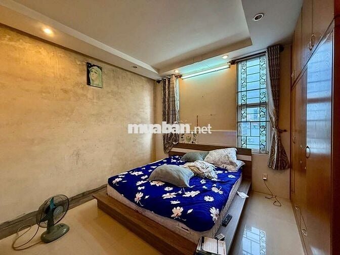 Giảm 1 tỷ bán gấp nhà hẻm 10m, 5 tầng, 6 phòng ngủ đường Lê Đức Thọ