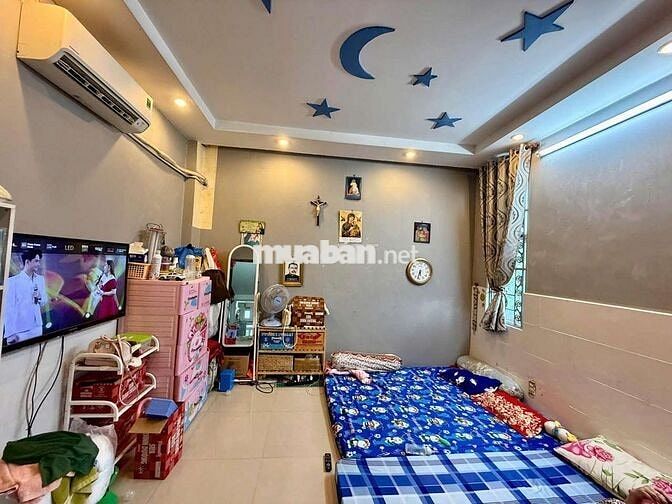 Giảm 1 tỷ bán gấp nhà hẻm 10m, 5 tầng, 6 phòng ngủ đường Lê Đức Thọ