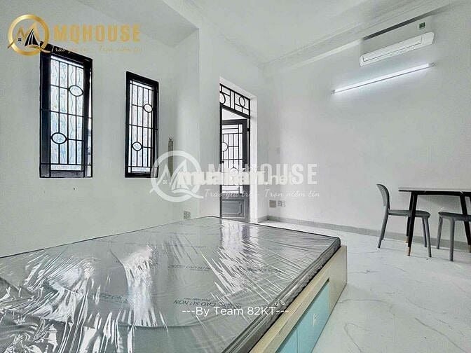 CH STUDIO TÁCH BẾP BAN CÔNG NGAY KẾ HÀNG XANH