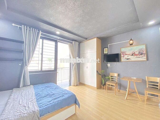 CHO THUÊ PHONG 35M2 FULL NT BAN CÔNG ĐƯỜNG NƠ TRANG LONG GẦN QUẬN 1