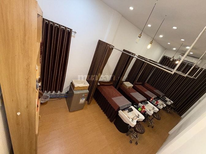 Mặt tiền Nguyễn Bỉnh Khiêm - TẦNG 01 ngang 3,5m x dài 18m