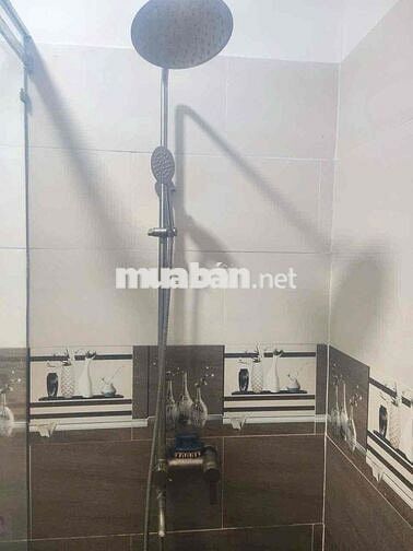 Cho thuê nhà gần UBND p.HBP,/QL13 4 tầng hẻm xe tải 15tr TL