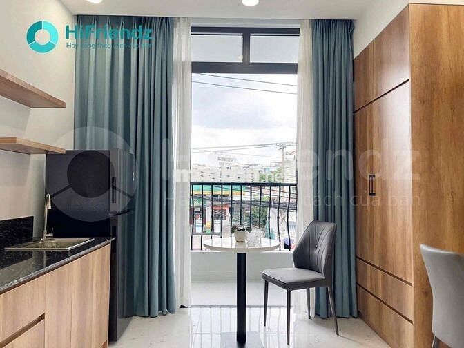 CHO THUÊ CĂN HỘ DỊCH VỤ FULL NỘI THẤT BAN CÔNG NGAY BẾN XE MIỀN ĐÔNG